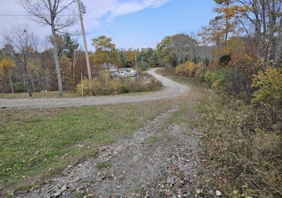 Hisler mt access road looking back to Rt 105