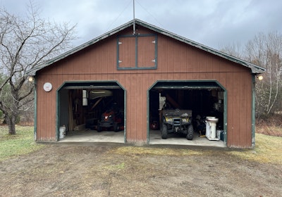 Garage 2 bays