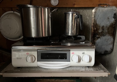 Gas cooktop